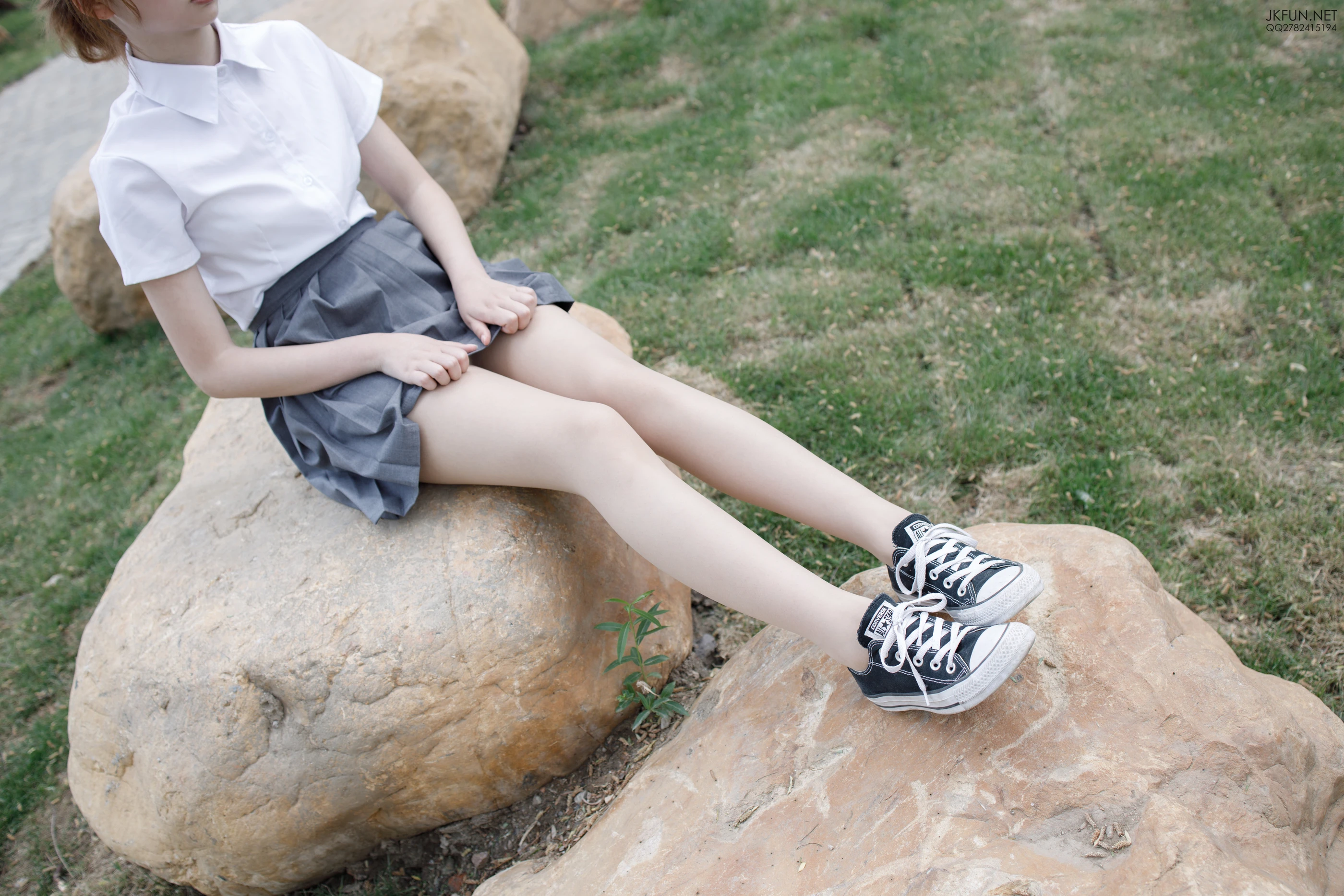 森萝财团 [JKFUN-005] 卉子 10D肉丝 [116P 1V]插图3